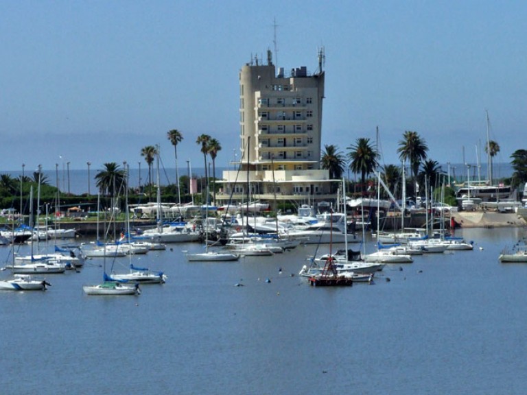 1706799839_Puerto Buceo.jpg